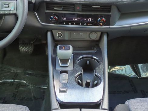 Certified 2023 Nissan Rogue SV image 19