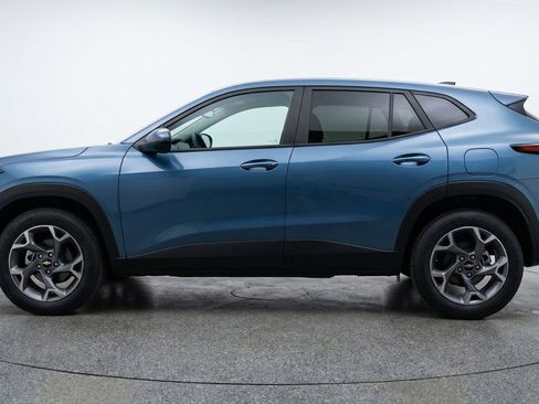 Used 2025 Chevrolet Trax LT image 5