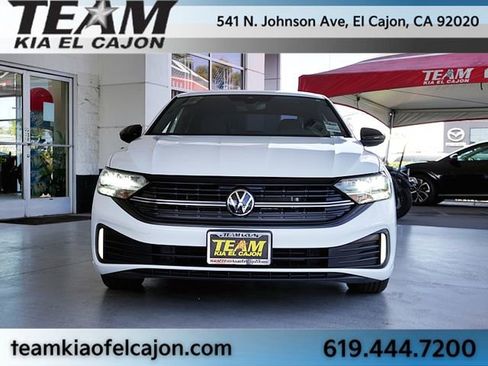 Used 2024 Volkswagen Jetta Sport FWD image 4
