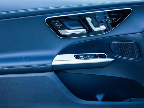 New 2026 Mercedes-Benz GLC 43 AMG 4MATIC image 21