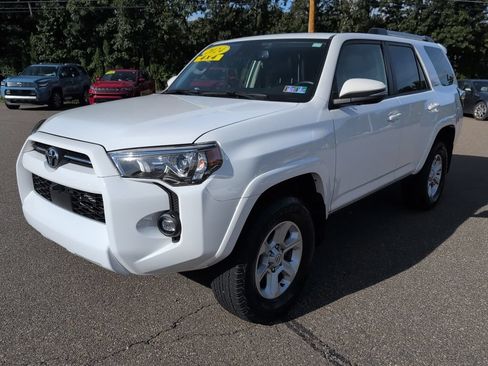 Used 2024 Toyota 4Runner SR5 Premium w/ Moonroof Package AWD/4WD image 2