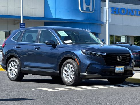 Used 2024 Honda CR-V LX image 6