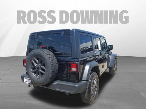 Used 2025 Jeep Wrangler Unlimited Sport AWD/4WD image 4