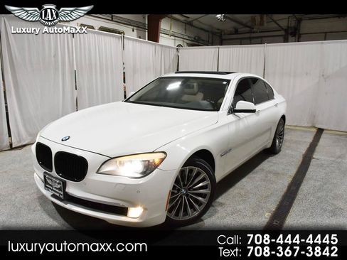 Used 2012 BMW 740i RWD image 1