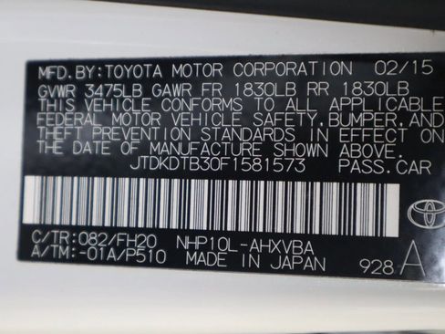 Used 2015 Toyota Prius C One image 24