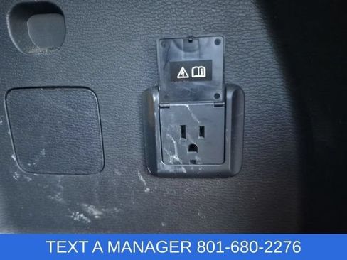 Used 2023 Mitsubishi Outlander SEL AWD/4WD image 18
