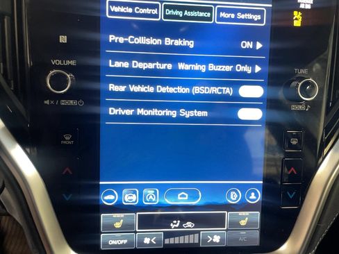 Used 2024 Subaru Legacy Limited image 10