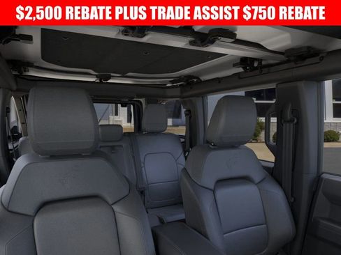 New 2025 Ford Bronco Badlands image 12