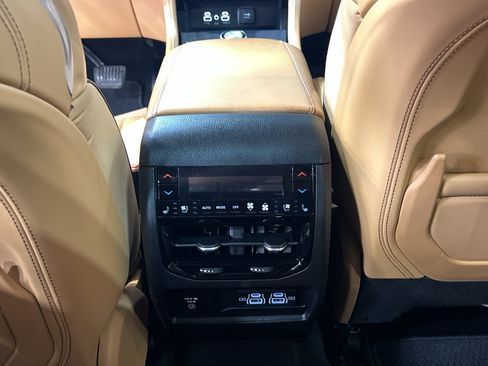 Used 2021 Jeep Grand Cherokee L Summit image 41