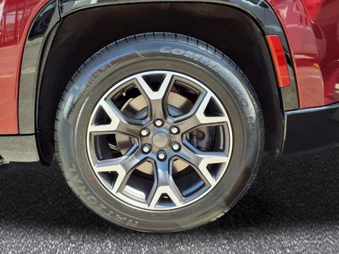Used 2024 Jeep Wagoneer Series III AWD/4WD image 6