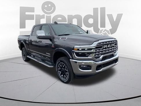 Used 2025 RAM 2500 Limited AWD/4WD image 3