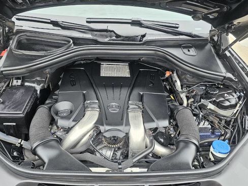 Used 2019 Mercedes-Benz GLS 550 4MATIC image 25