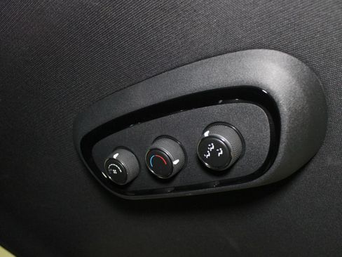 Used 2025 Dodge Durango R/T AWD/4WD image 18