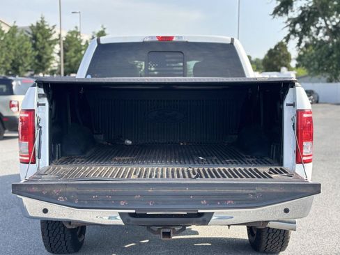 Used 2017 Ford F150 XLT w/ Equipment Group 302A Luxury AWD/4WD image 11