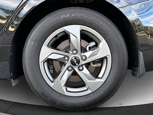 Used 2022 Kia K5 LXS image 32