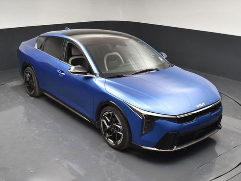 Certified 2025 Kia K4 GT-Line w/ GT-Line Premium Package image 41