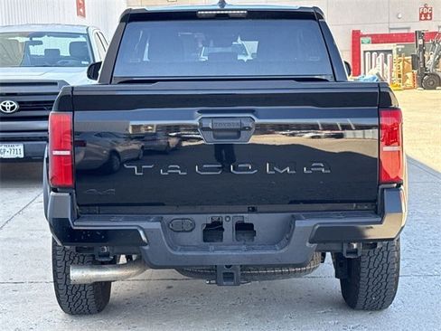 Used 2024 Toyota Tacoma TRD Off-Road image 5