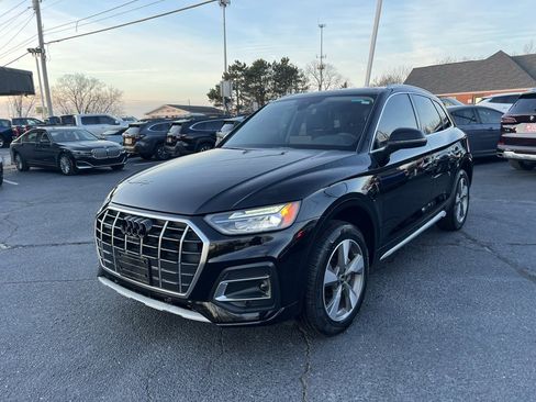 Used 2023 Audi Q5 2.0T Premium Plus w/ Premium Plus Package image 2
