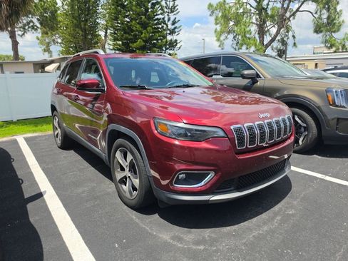 Used 2020 Jeep Cherokee Limited FWD image 2