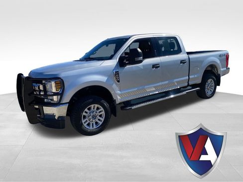 Used 2018 Ford F250 XLT image 1