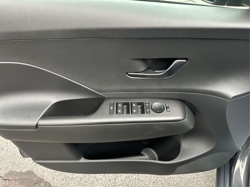 Used 2024 Hyundai Kona SEL FWD image 20