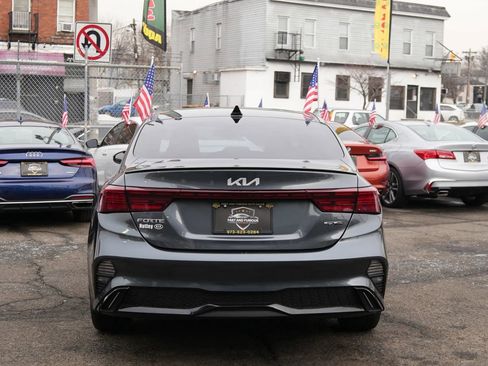 Used 2022 Kia Forte GT-Line w/ GT-Line Premium Package image 6