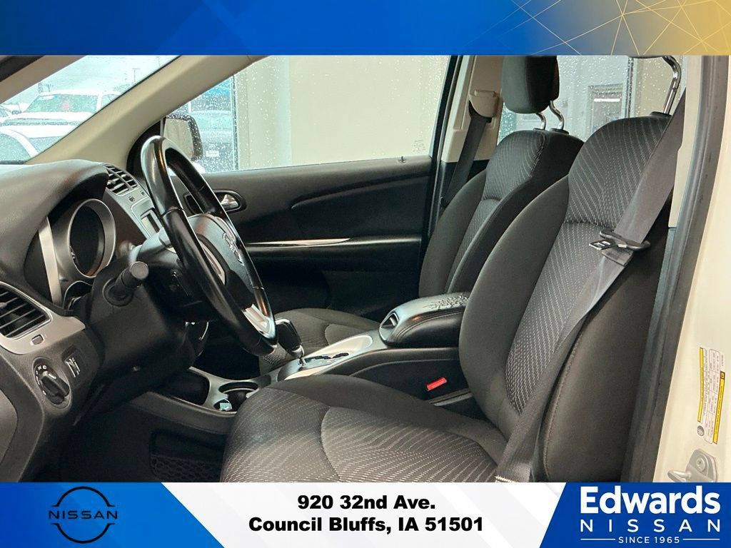 Used 2020 Dodge Journey SE w/ SE Popular Equipment Group FWD image 23