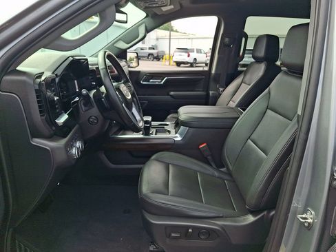 Used 2024 GMC Sierra 1500 SLT w/ SLT Premium Plus Package AWD/4WD image 16