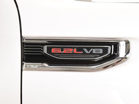 Used 2023 GMC Sierra 1500 Denali AWD/4WD image 16