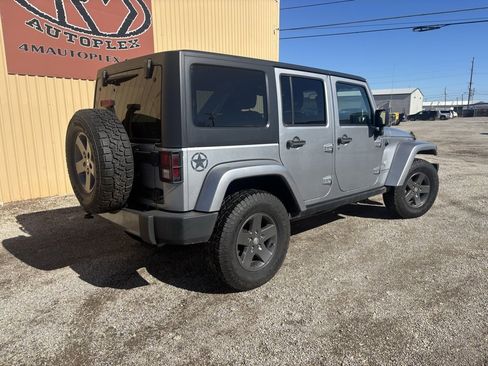 Used 2015 Jeep Wrangler Unlimited Sport image 7
