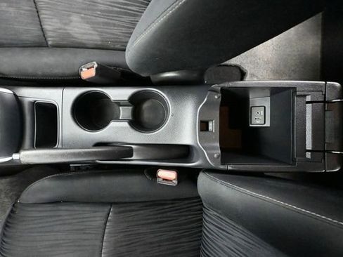 Used 2018 Nissan Sentra SV image 30