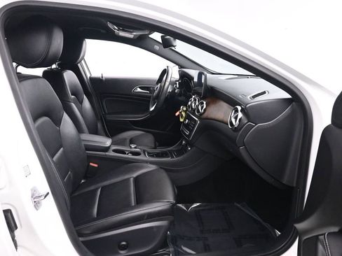 Used 2019 Mercedes-Benz GLA 250 image 22