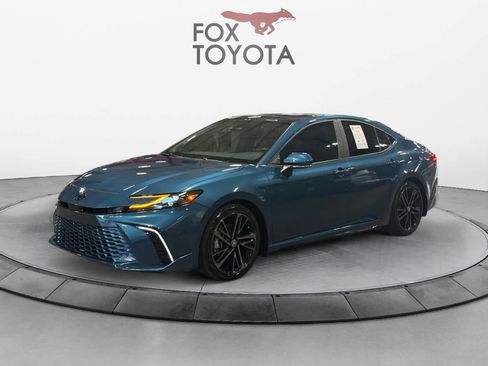 Used 2025 Toyota Camry XSE w/ Premium Package FWD image 1