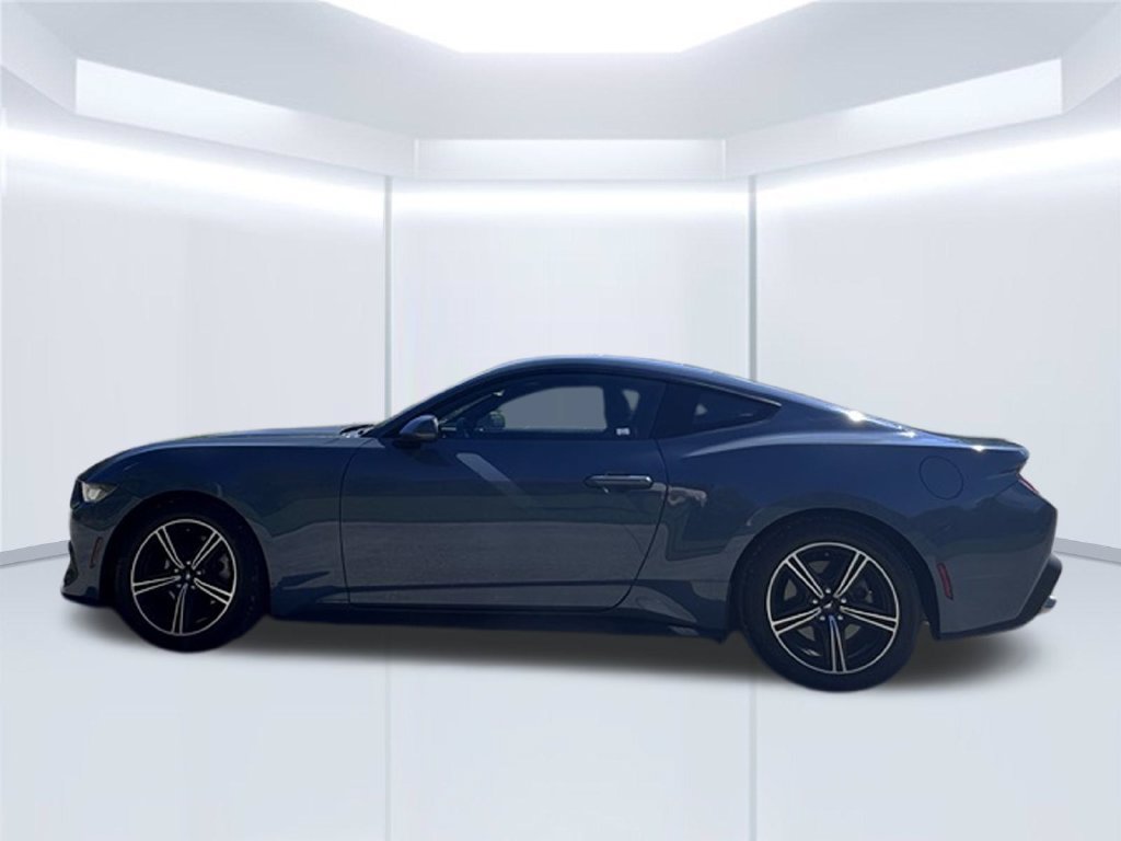 Used 2024 Ford Mustang Coupe RWD image 8