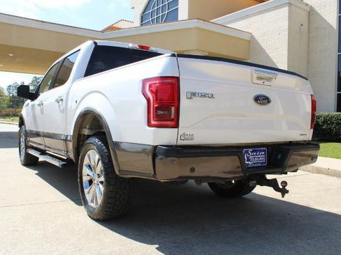 Used 2015 Ford F150 Lariat image 13