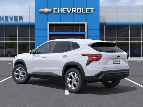 New 2026 Chevrolet Trax LS image 4