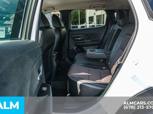Used 2025 Nissan Kicks SR FWD image 22