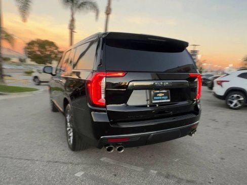 Used 2024 GMC Yukon XL Denali Ultimate image 7
