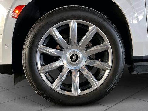 Used 2021 Cadillac Escalade Premium Luxury Platinum w/ Heavy-Duty Trailer Package image 10