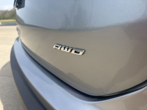 Used 2024 Ford Edge Titanium AWD/4WD image 7