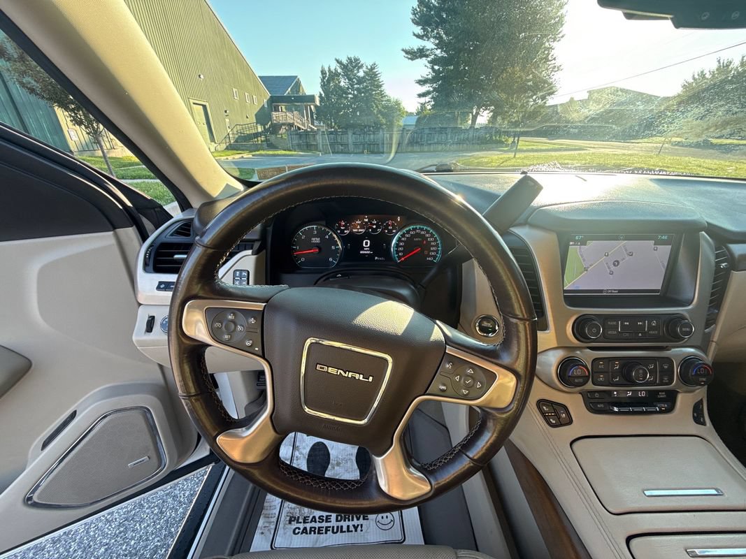 Used 2020 GMC Yukon Denali w/ Denali Ultimate Package AWD/4WD image 22