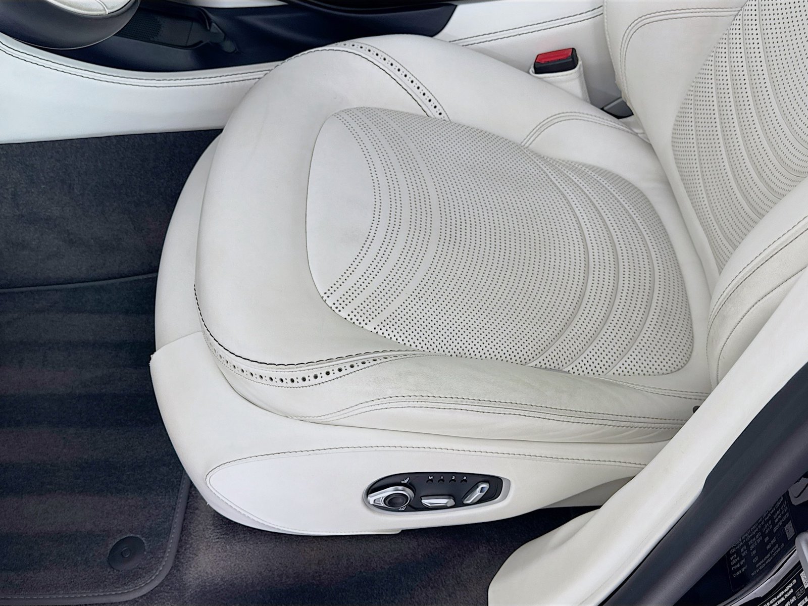 Used 2023 Aston Martin DBX 707 AWD/4WD image 18
