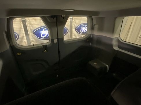 Used 2019 Ford Transit 150 XL image 14
