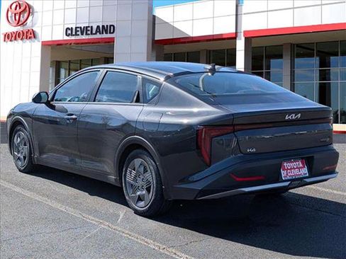 Used 2025 Kia K4 LX image 5