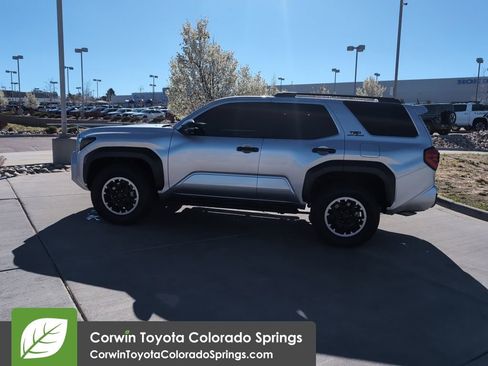 Used 2025 Toyota 4Runner TRD Off-Road Premium image 4