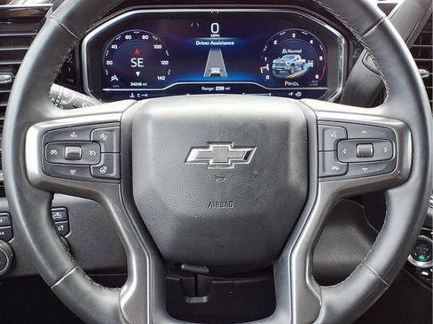 Used 2025 Chevrolet Silverado 2500 ZR2 w/ Technology Package AWD/4WD image 18