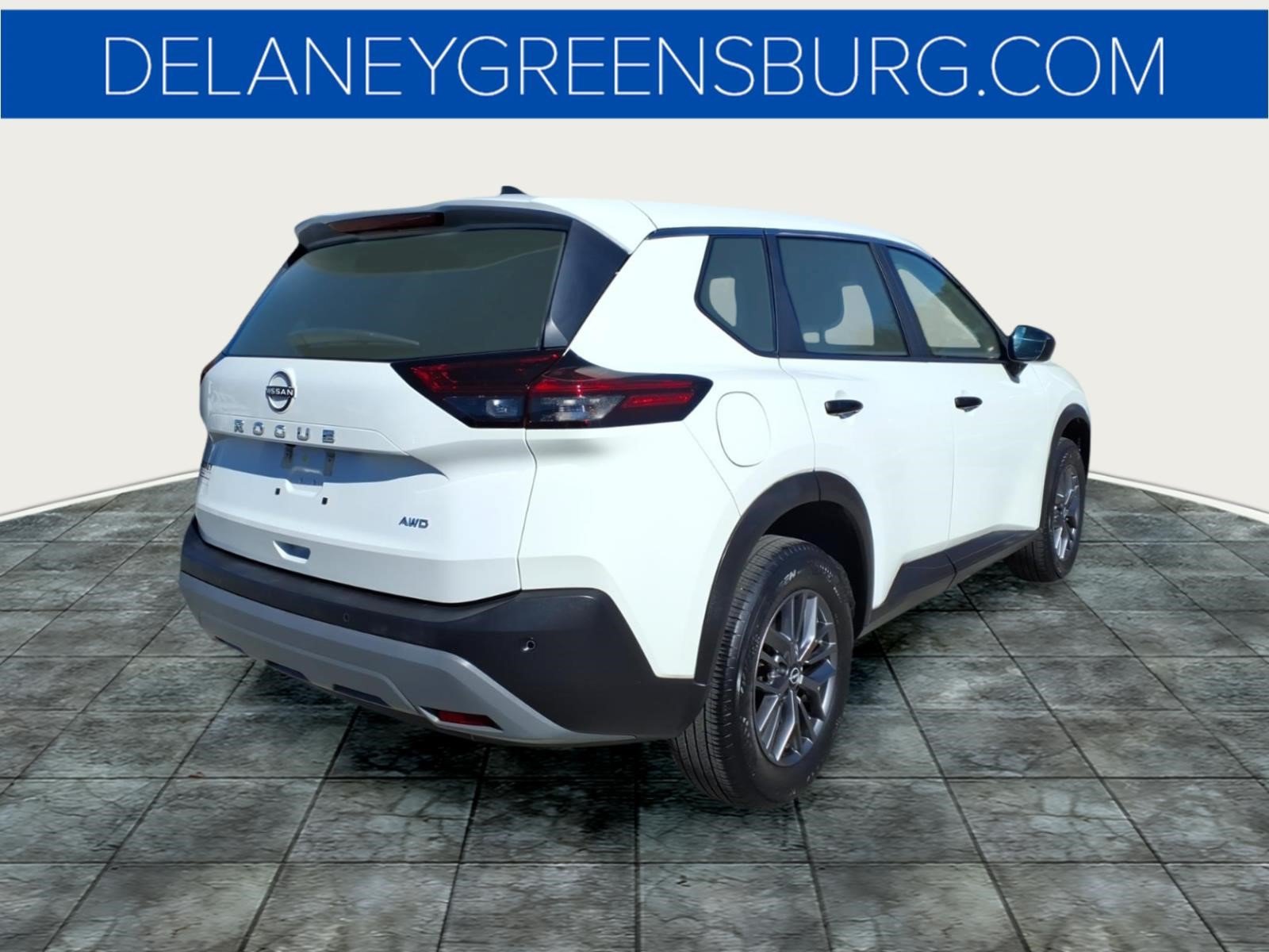 Used 2023 Nissan Rogue S AWD/4WD image 3