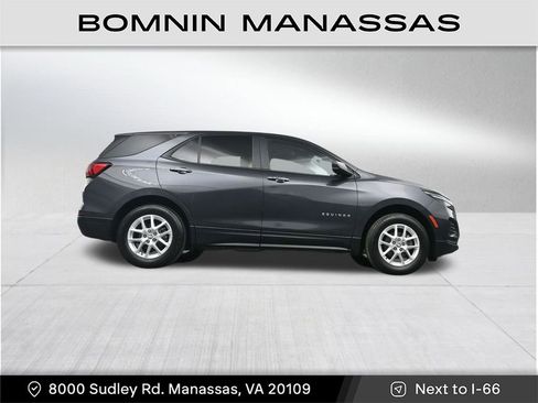 Used 2022 Chevrolet Equinox LS w/ LS Convenience Package image 32