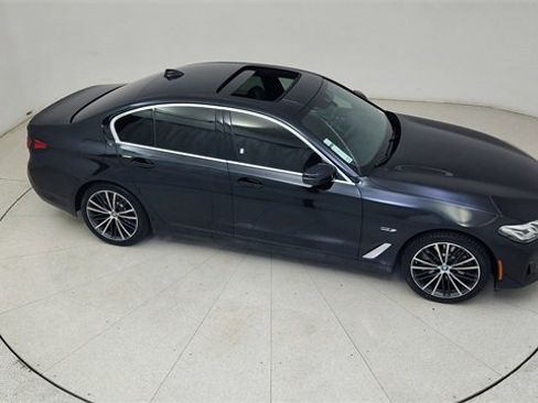 Used 2023 BMW 530e xDrive w/ Premium Package image 78