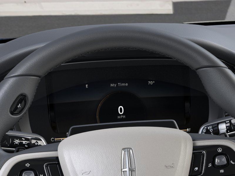 Used 2026 Lincoln Corsair Reserve FWD image 13